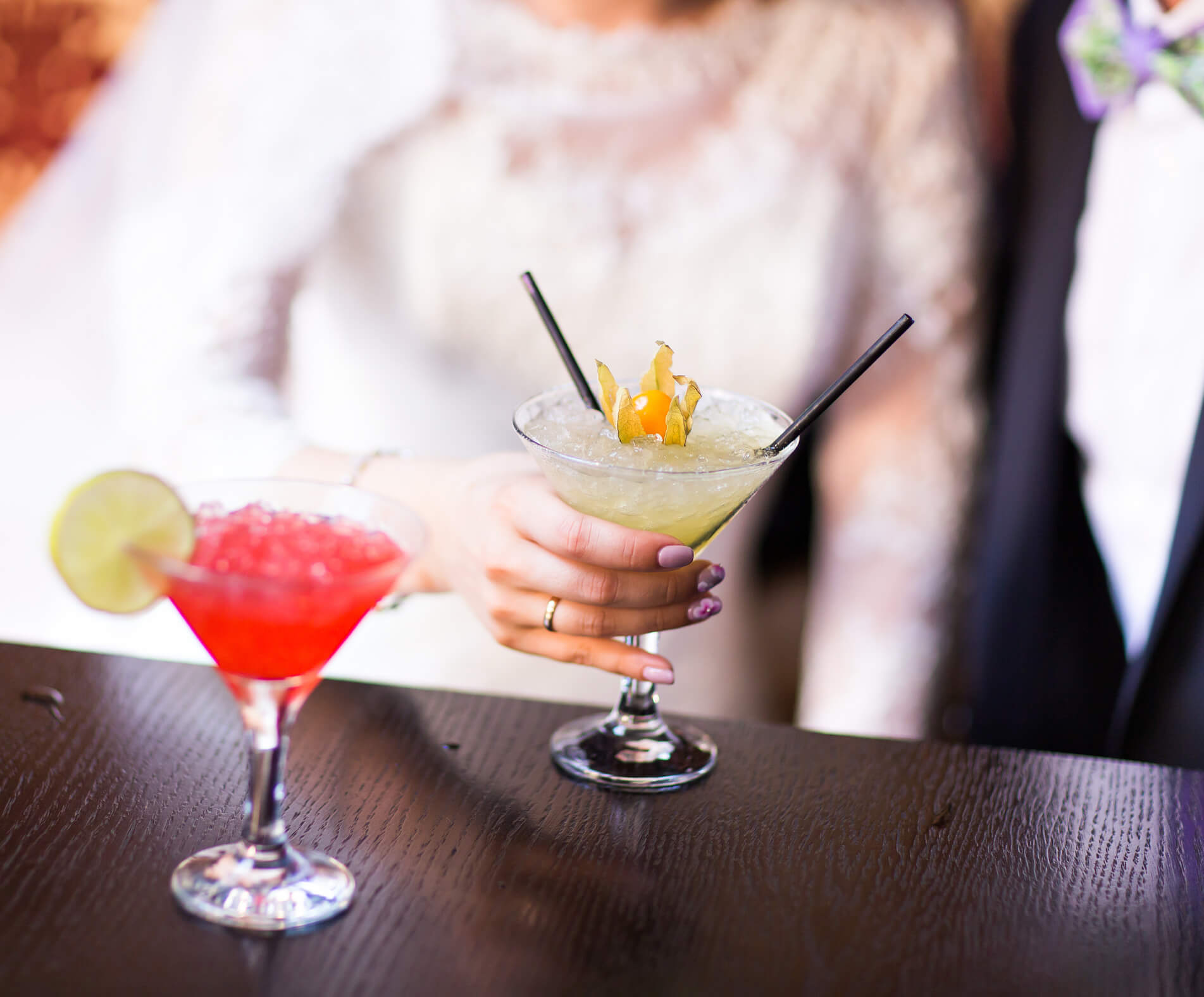 How Long Should a Cocktail Hour Be? Wedding Spot Blog